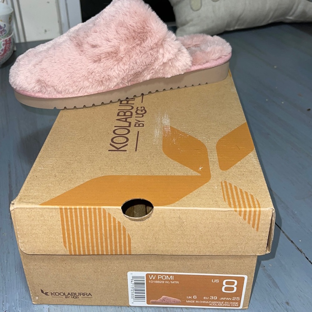 BRAND NEW KOOLABURRA BY UGG